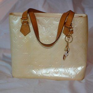 Louis Vuitton Houston Vernis PM Monogram Cream Leather Shoulder Bag / Handle